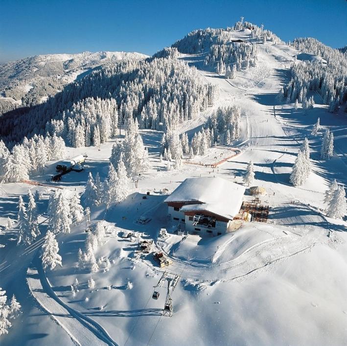 Ferienparadies Taxen Sankt Veit im Pongau Bagian luar foto